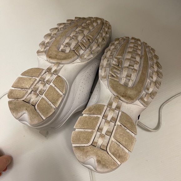 FILA USA Disruptor II Script Sneaker - Picture 8 of 10